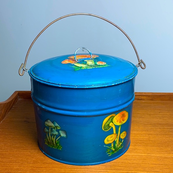 Vintage Storage & Organization Vintage Mushroom Blue Round Metal Lunch Berry Bucket Pail